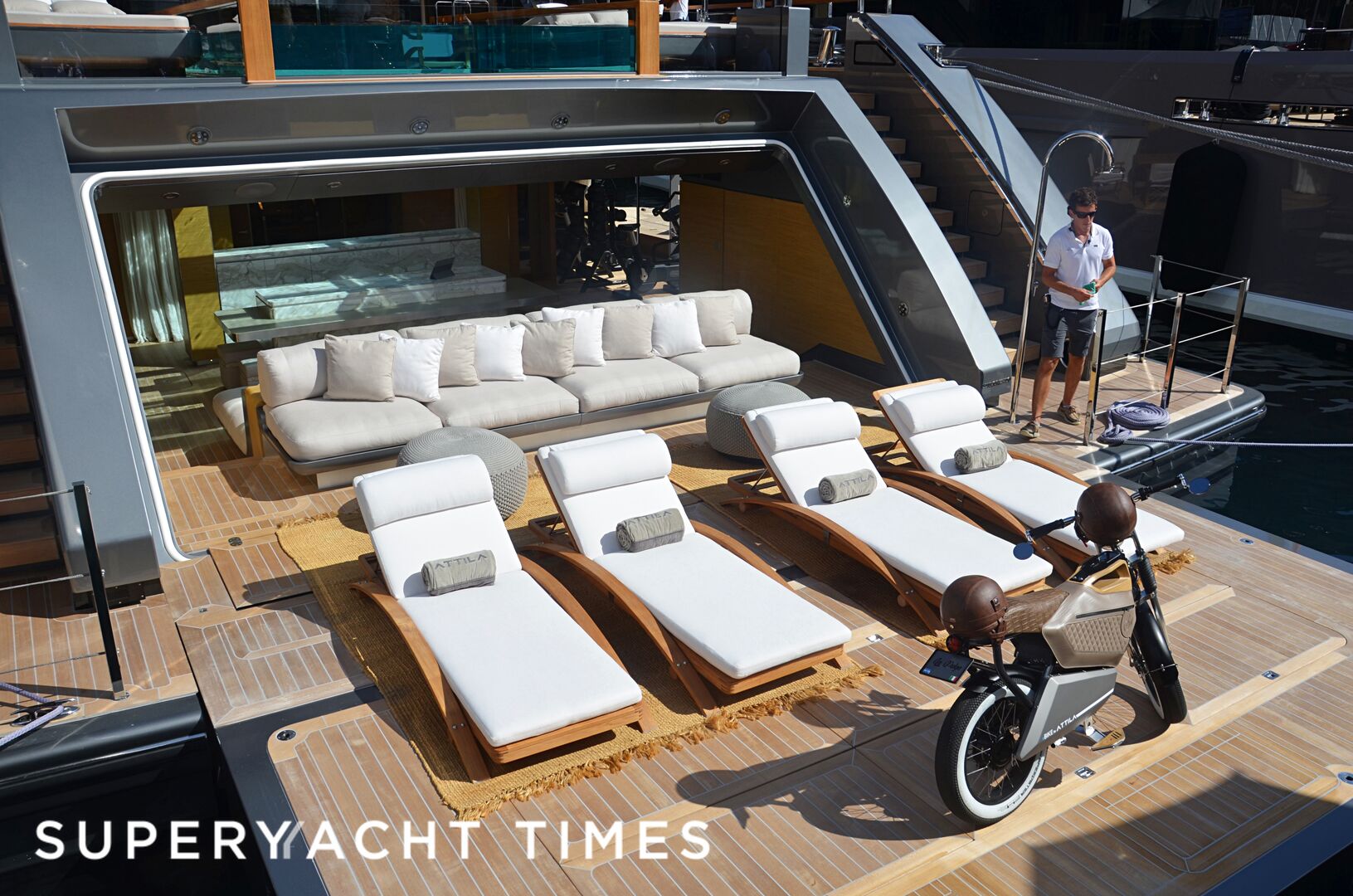 Attila yacht beach club 