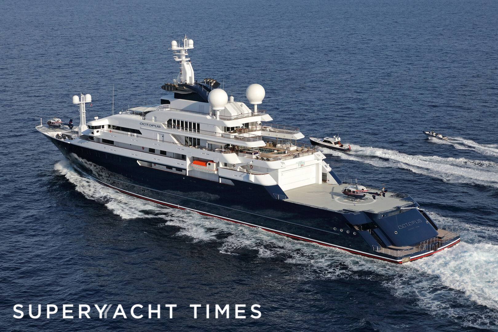 New images on board the 126m world explorer Octopus