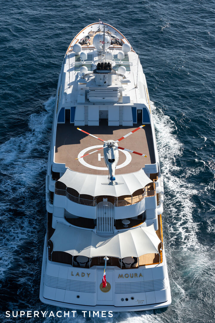 Lady Moura yacht cruising