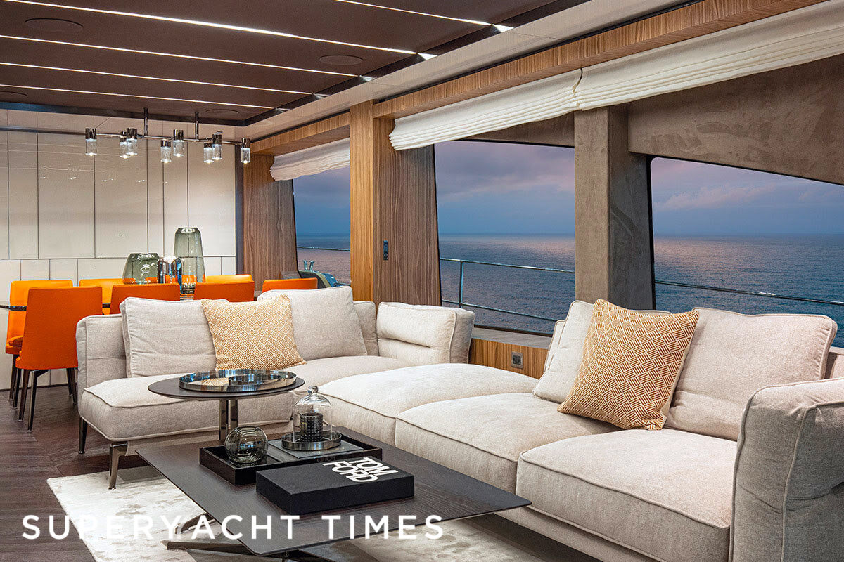 Cranchi Settantotto 78/01 yacht saloon