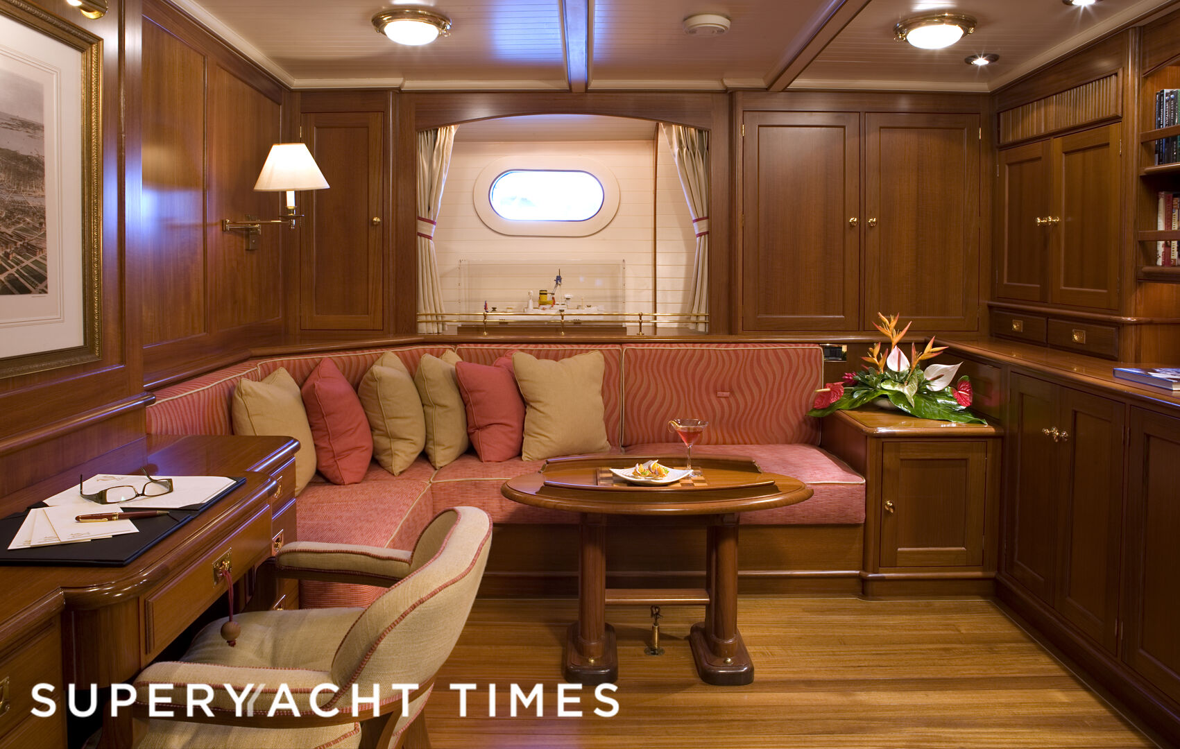 Axia yacht saloon