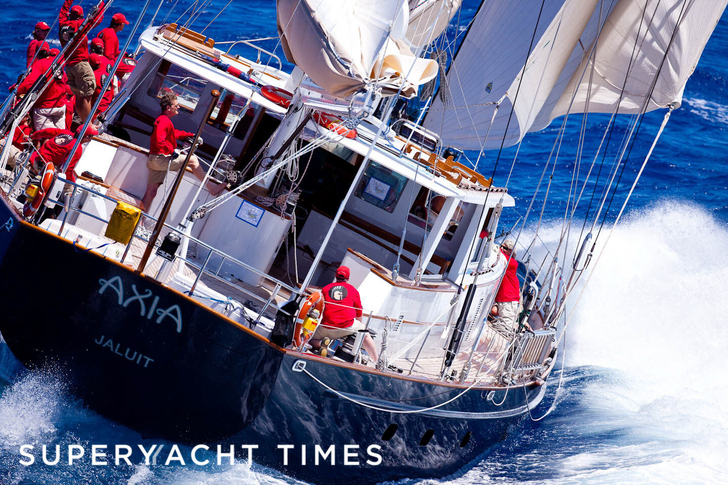 Axia yacht sailing
