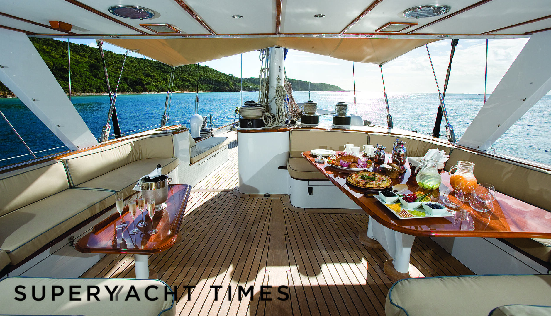 Axia yacht deck
