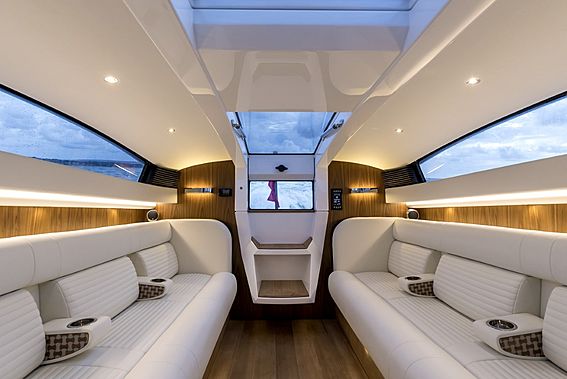 Pascoe Limousine 8.00m thumbnail