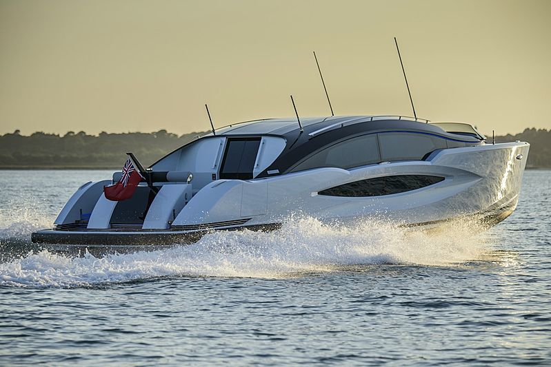 limousine Compass Closed Limousine Tender 11.2M image