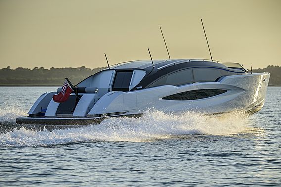 Compass Closed Limousine Tender 11.2M thumbnail
