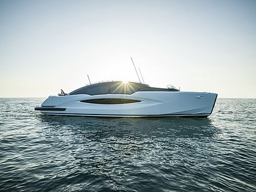 Compass Closed Limousine Tender 11.2M thumbnail