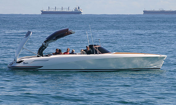 Topaz 11.25m Convertible thumbnail