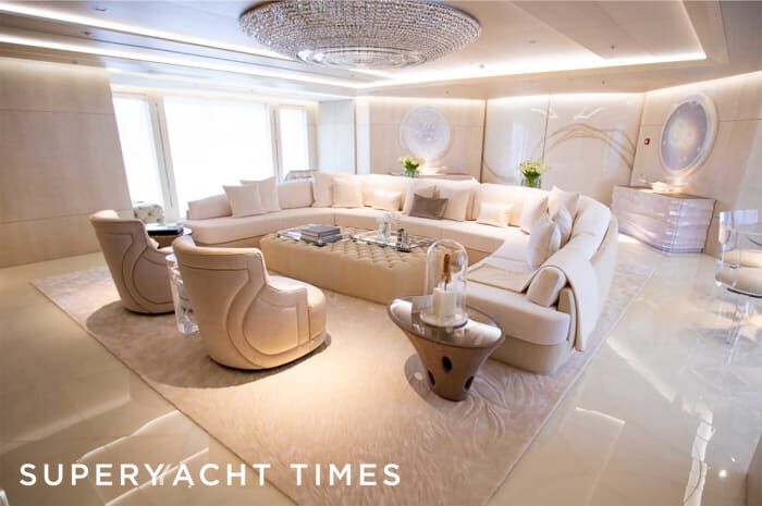 Bravo Eugenia yacht saloon