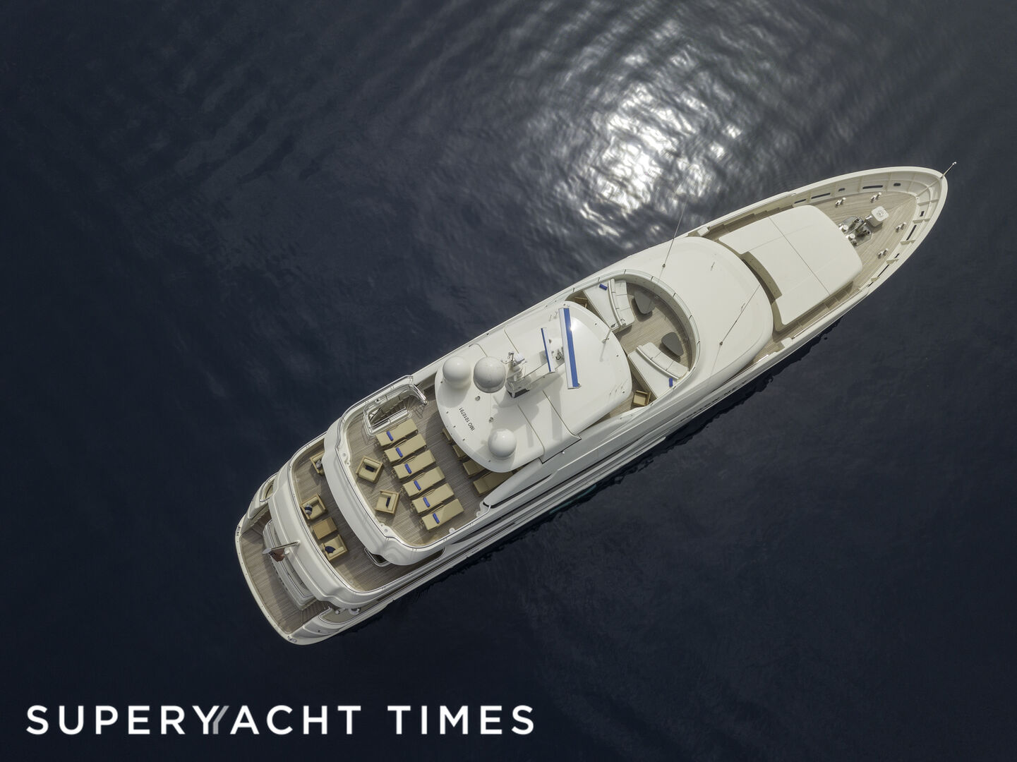 Follow Me V yacht aerial
