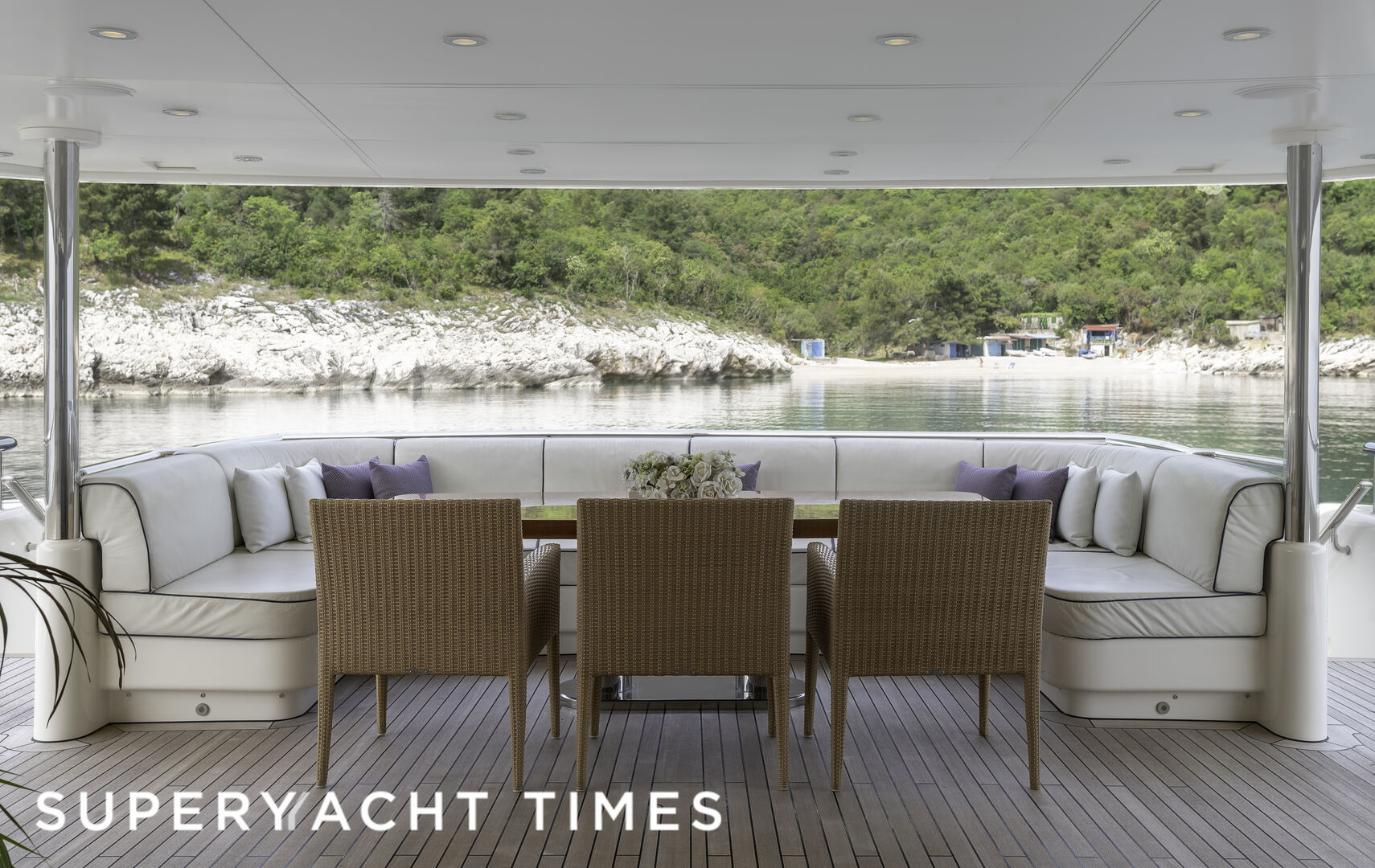 Follow Me V yacht aft main deck