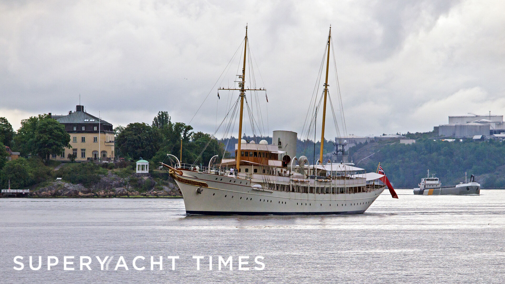 Classic superyacht Nahlin celebrates 91st birthday