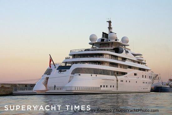 洋書 THE WORLD'S MOST EXTRAORDINARY YACHTS VIBRANT CURIOSITY Yacht - 281ft Oceanco 2009 | YachtBuyer