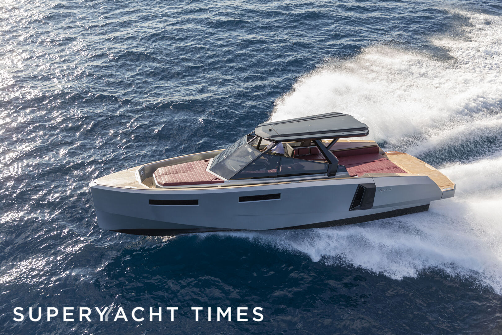 Get to know the 13m high-tech expandable tender from Evo