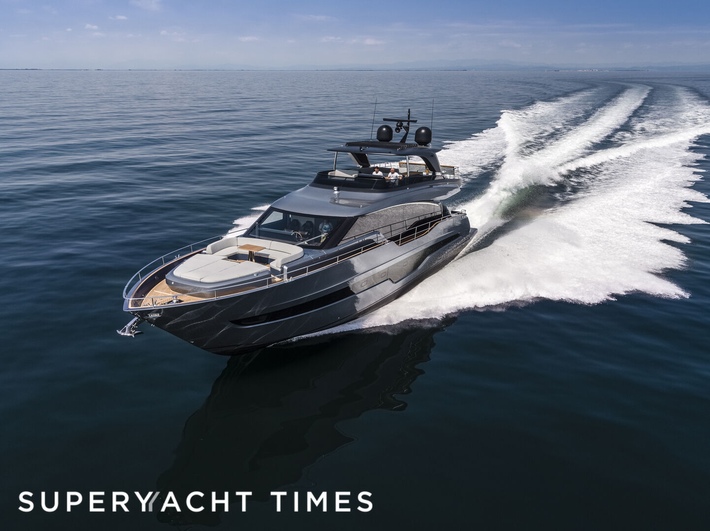 Cranchi Settantotto 78 yacht exterior