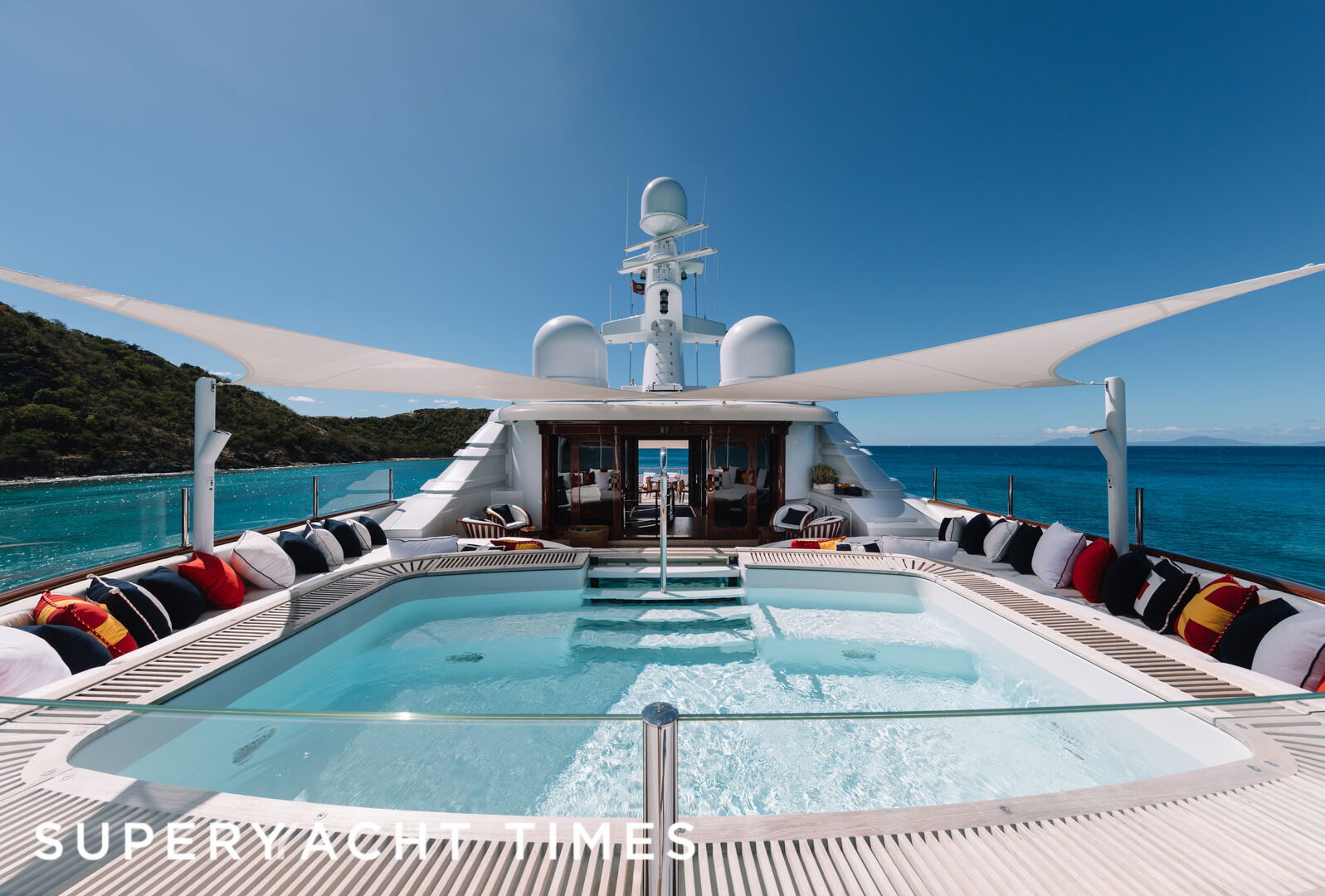 Flag yacht sundeck