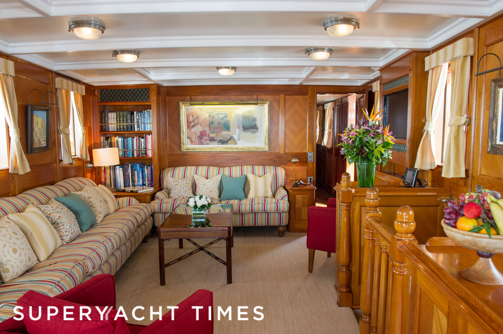 Fair Lady yacht main saloon