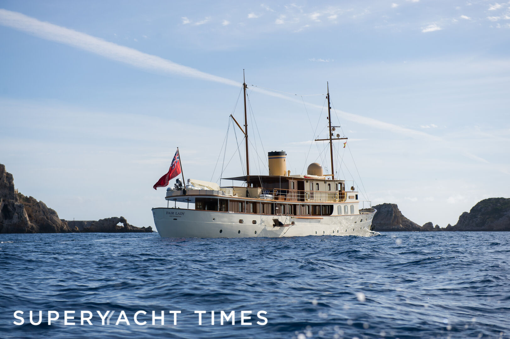 Fair Lady yacht cruising