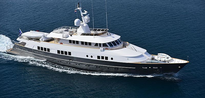 Berzinc yacht aerial