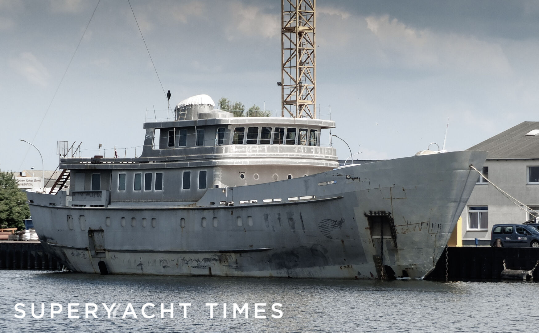 46m project Vega arrives in Bremerhaven for completion