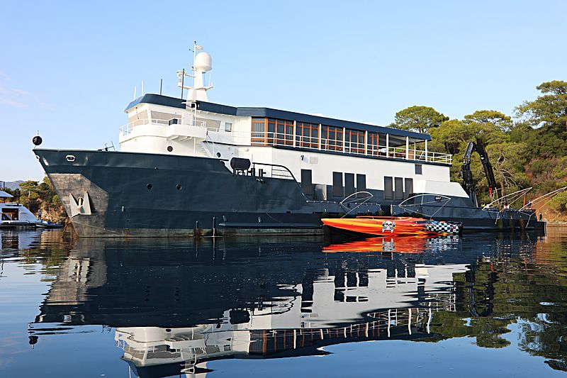 Mystere Shadow Yacht News, 49m Candies Shipbuilders (formerly Houma)