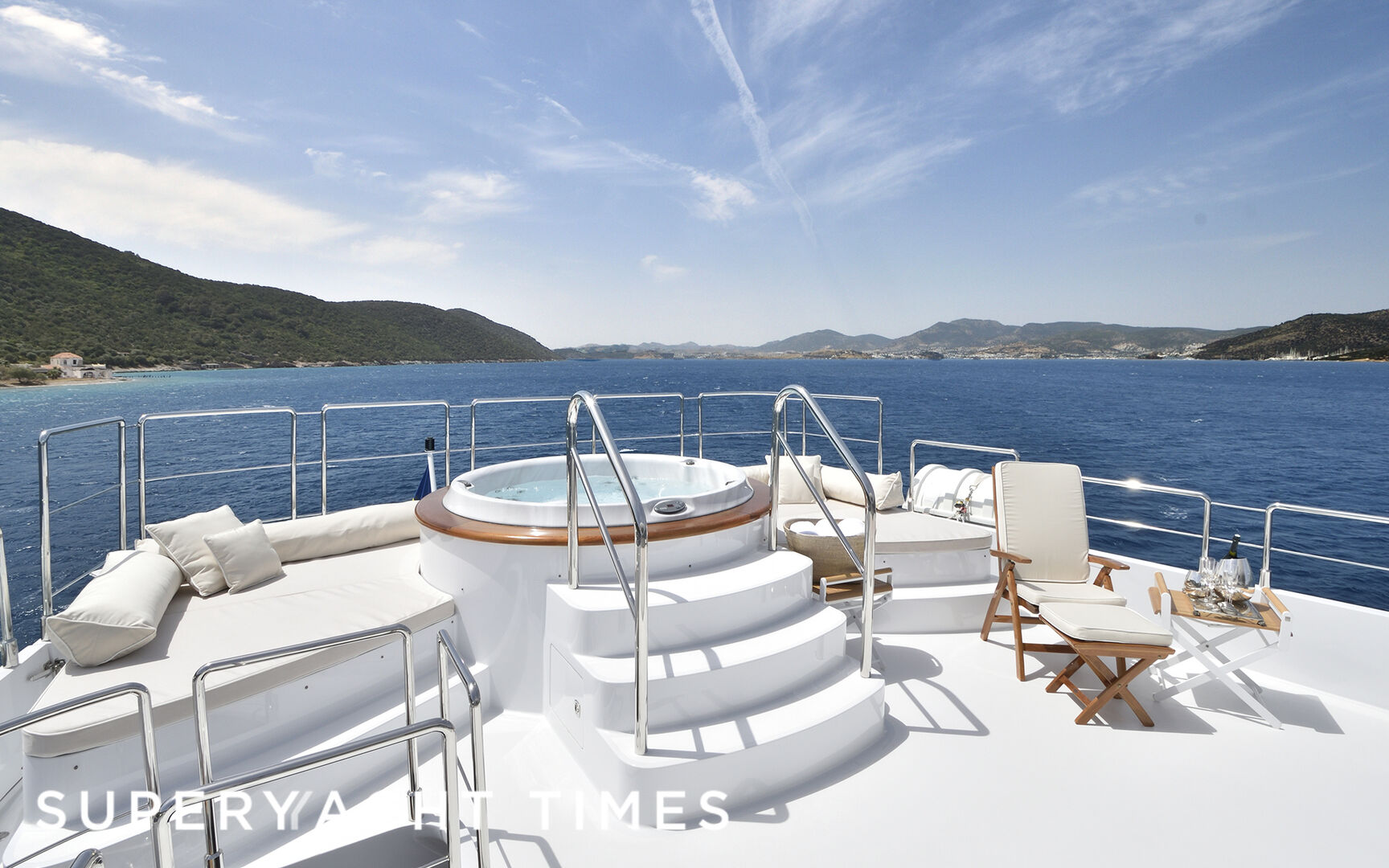 Azzurra II yacht pool
