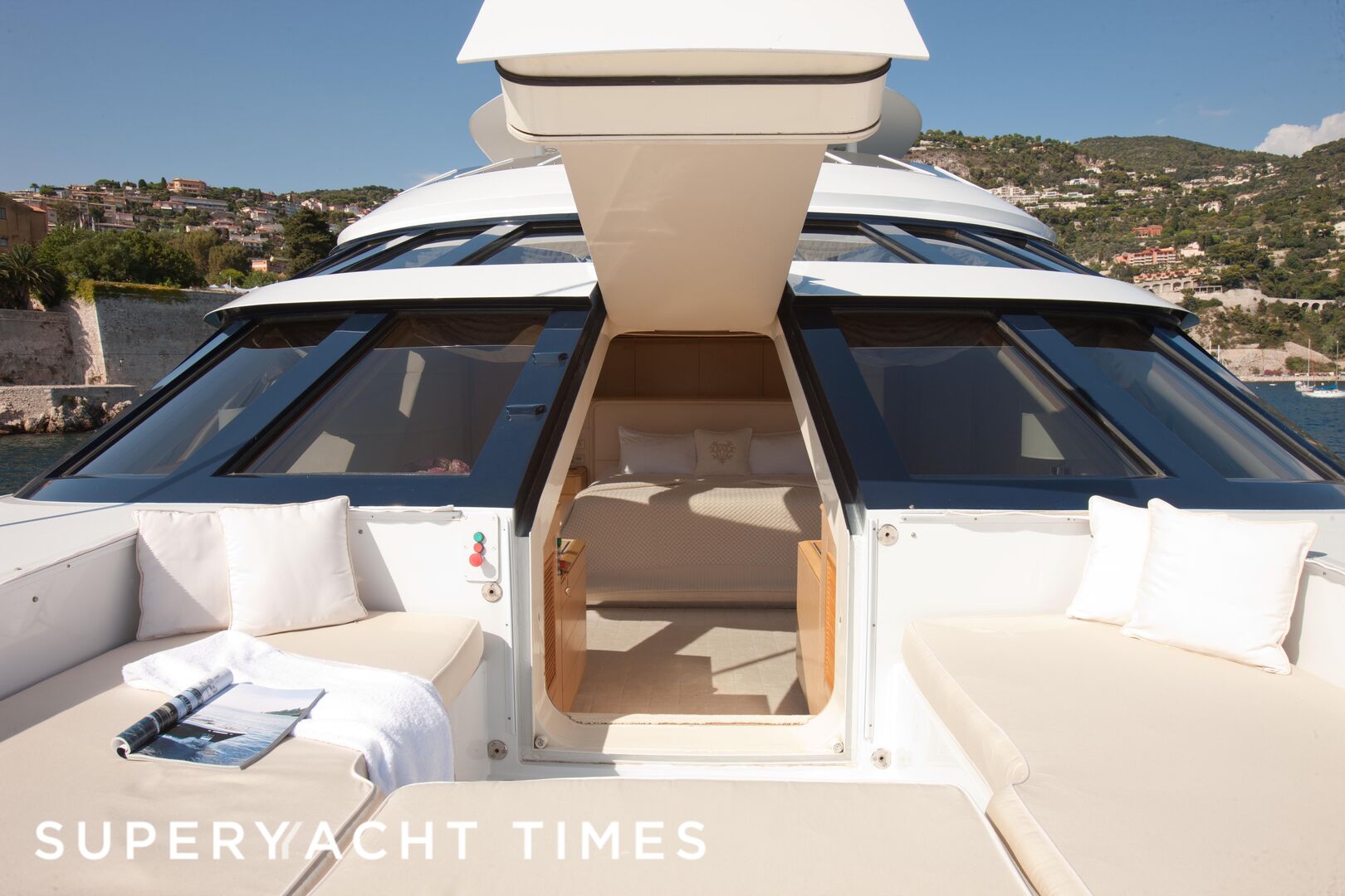 Azzurra II yacht deck