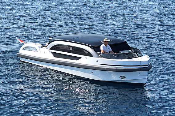 Wooden Boats WB 27 Convertible thumbnail