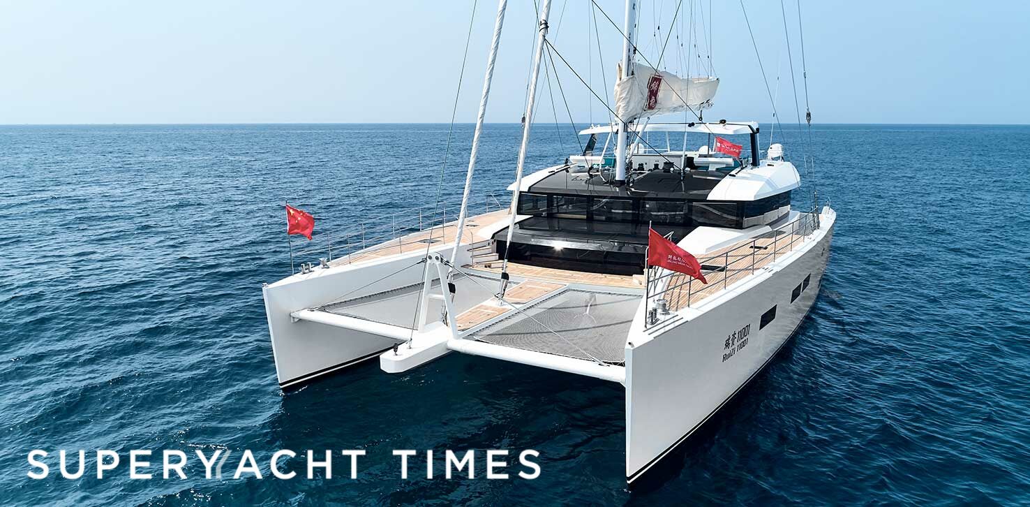 RuiZi 11001 sailing