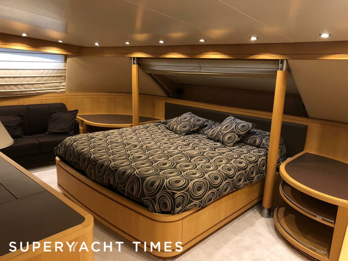 Fifth Avenue yacht stateroom