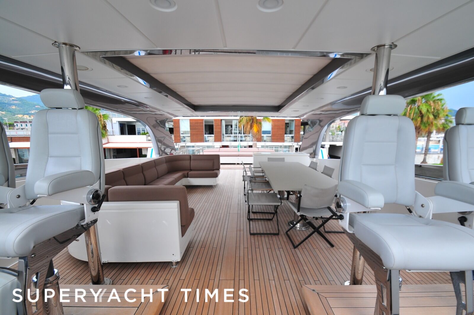 Fifth Avenue yacht deck