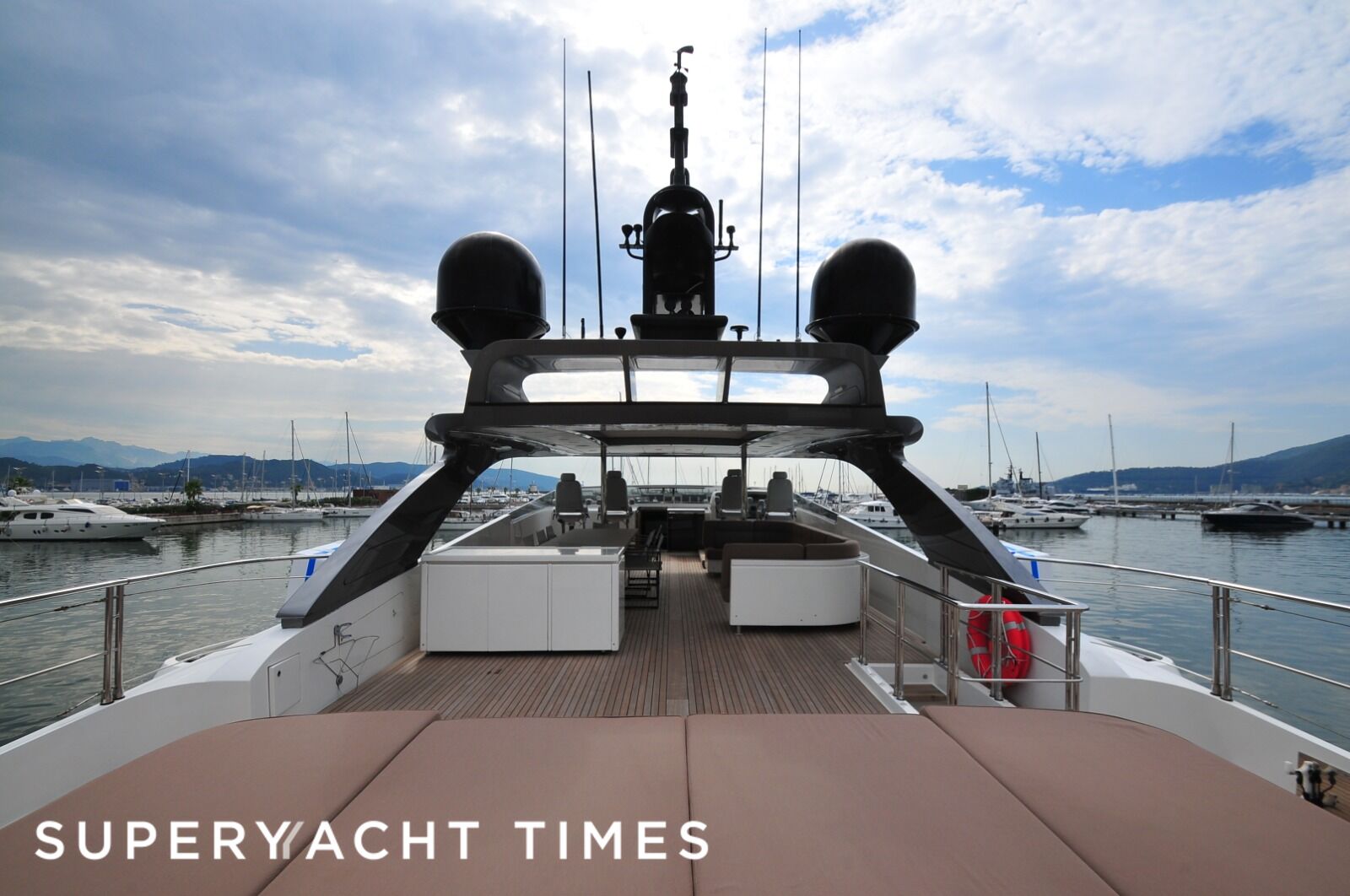 Fifth Avenue yacht deck