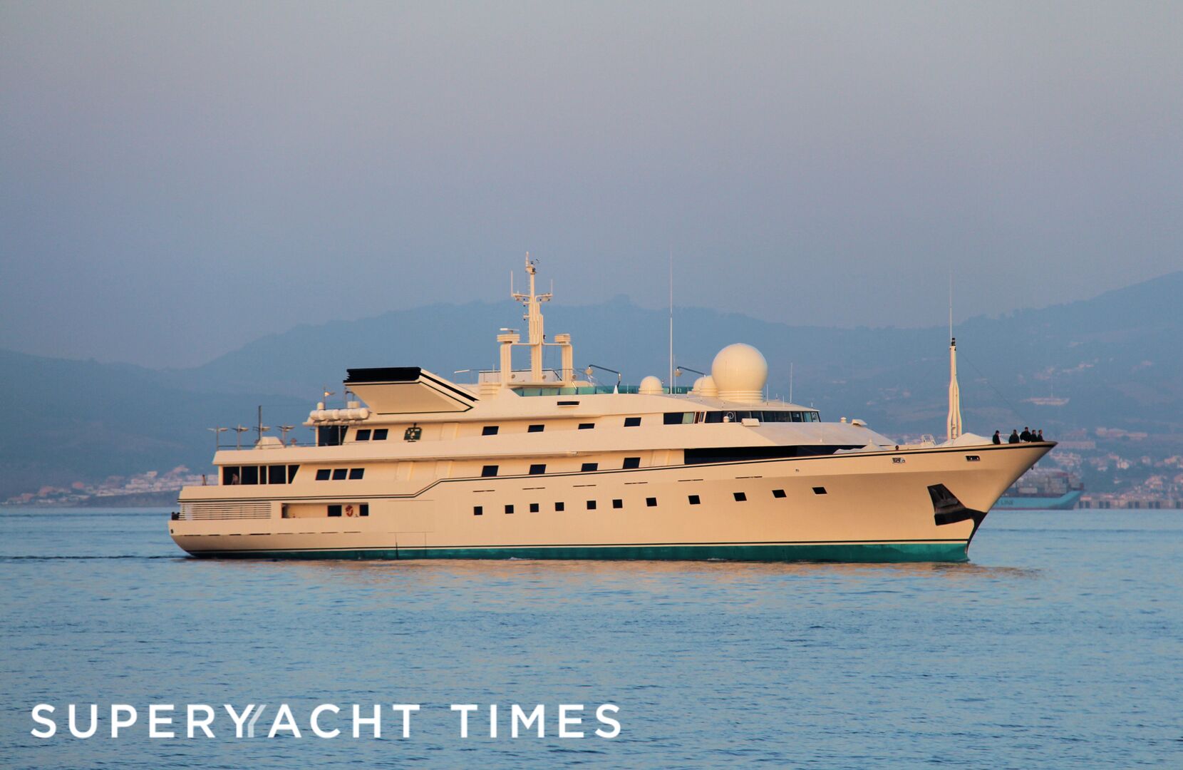 Kingdom 5KR arriving in Gibraltar