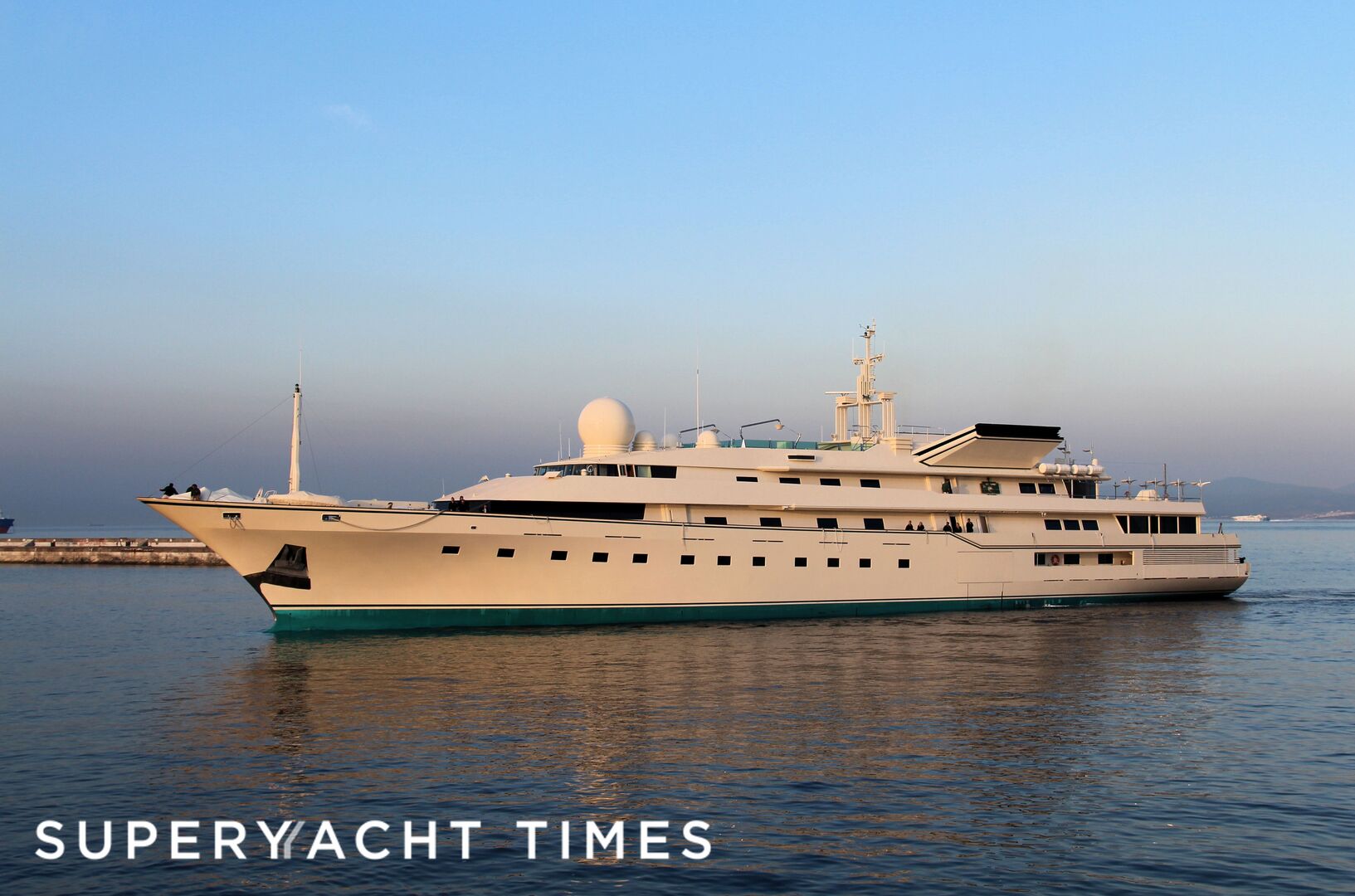 Kingdom 5KR arriving in Gibraltar
