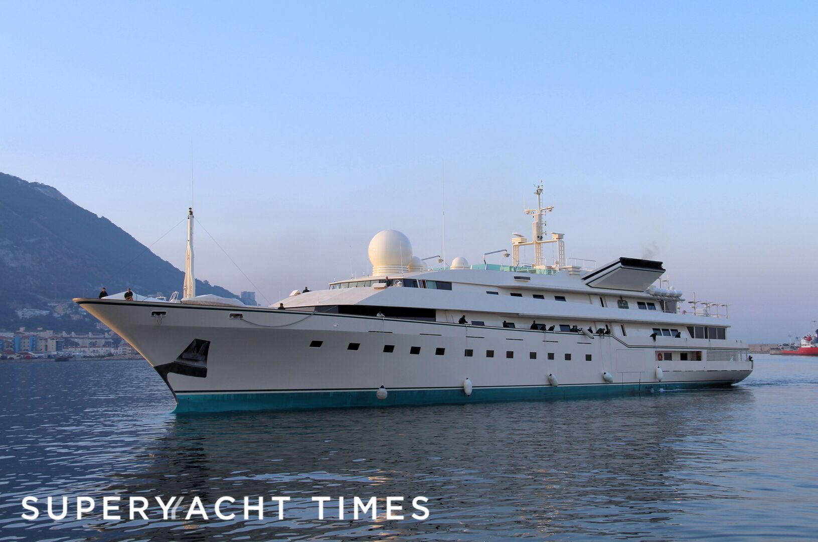 Kingdom 5KR arriving in Gibraltar