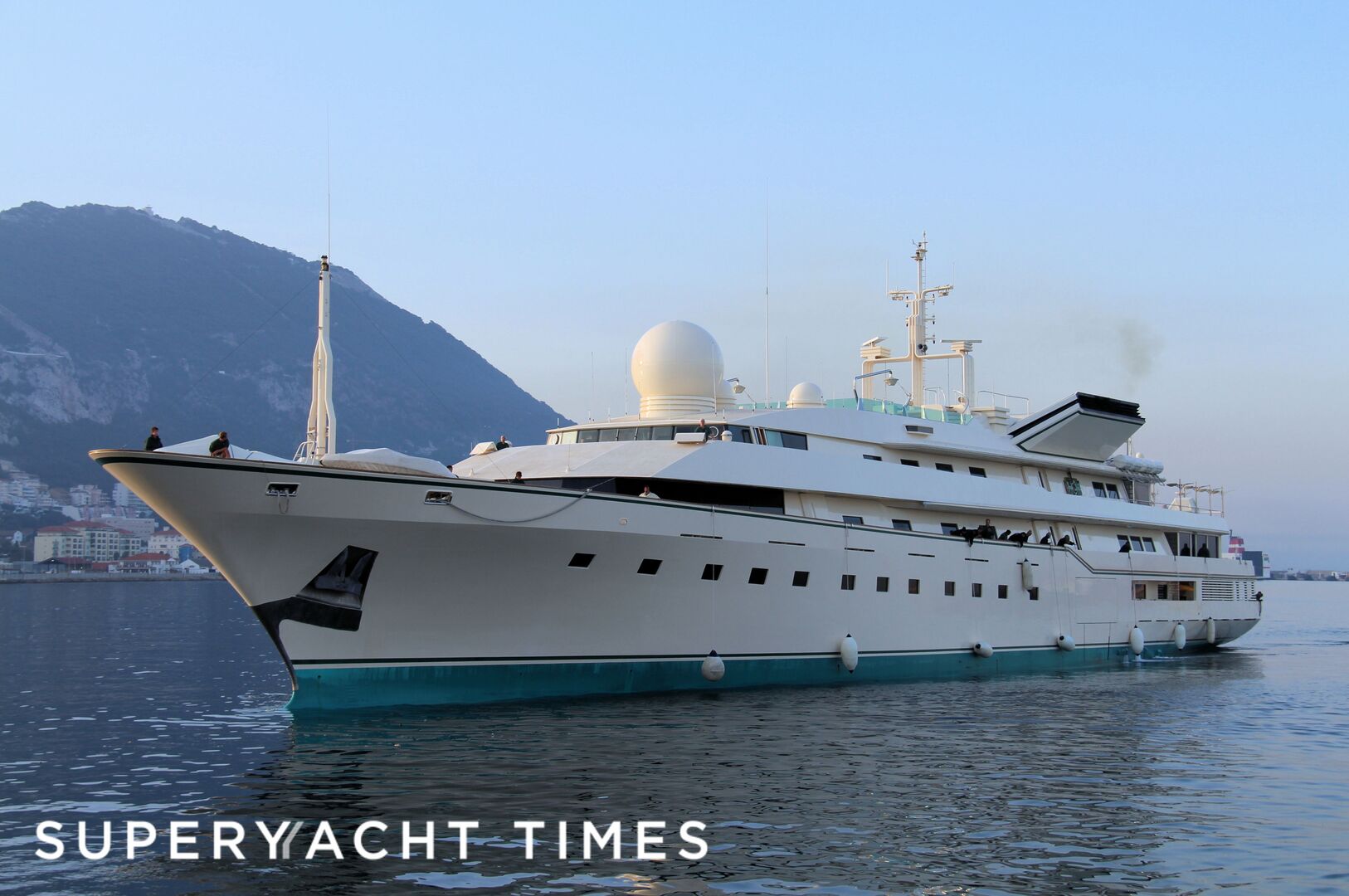 Kingdom 5KR arriving in Gibraltar