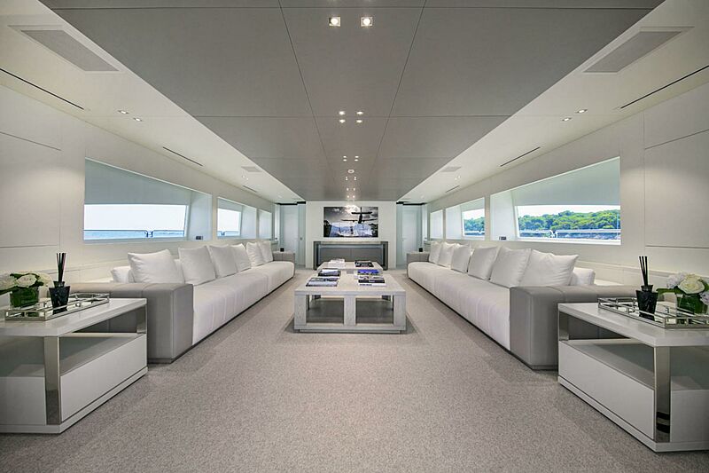 D'One Yacht 