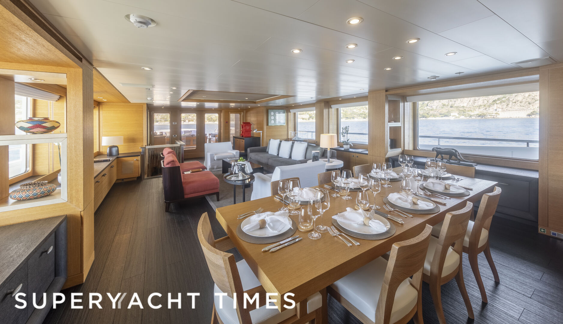 Spirit yacht saloon