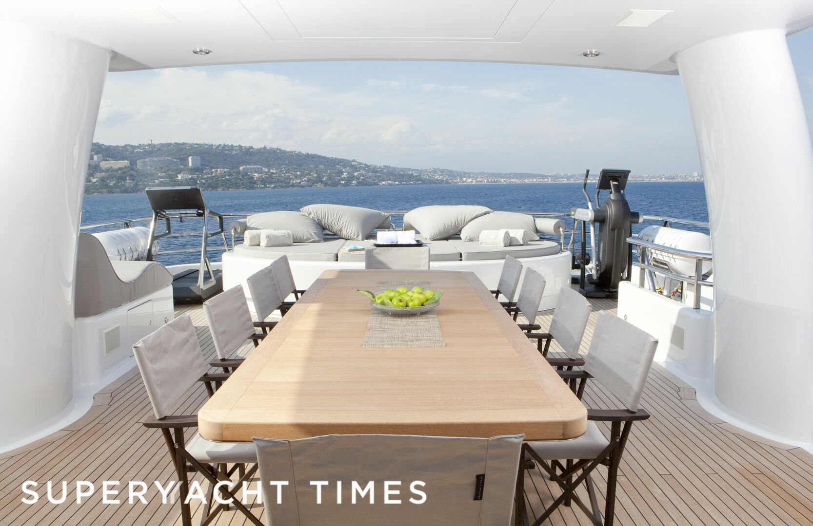 Spirit yacht sun deck