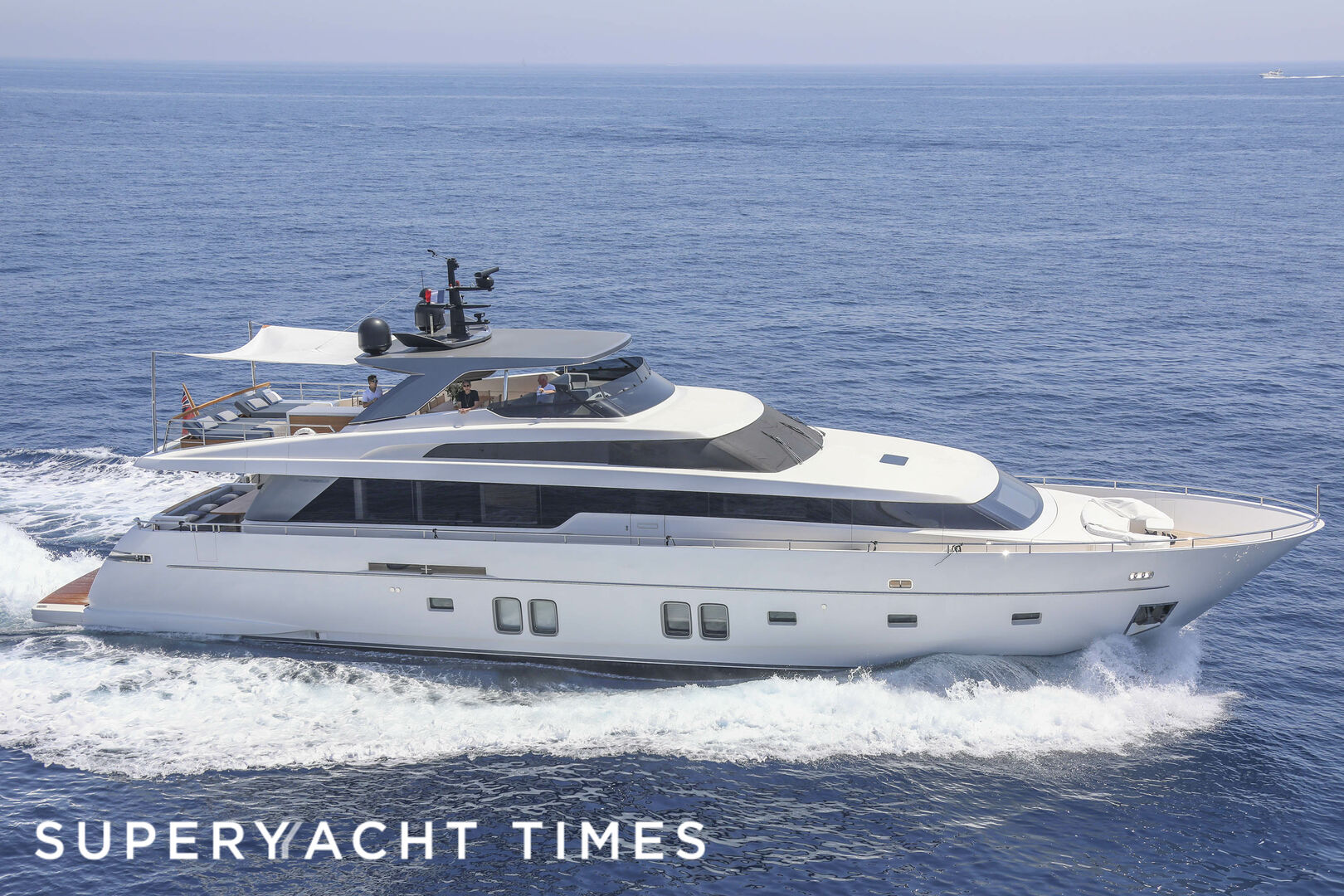 29m Sanlorenzo yacht Stella sold