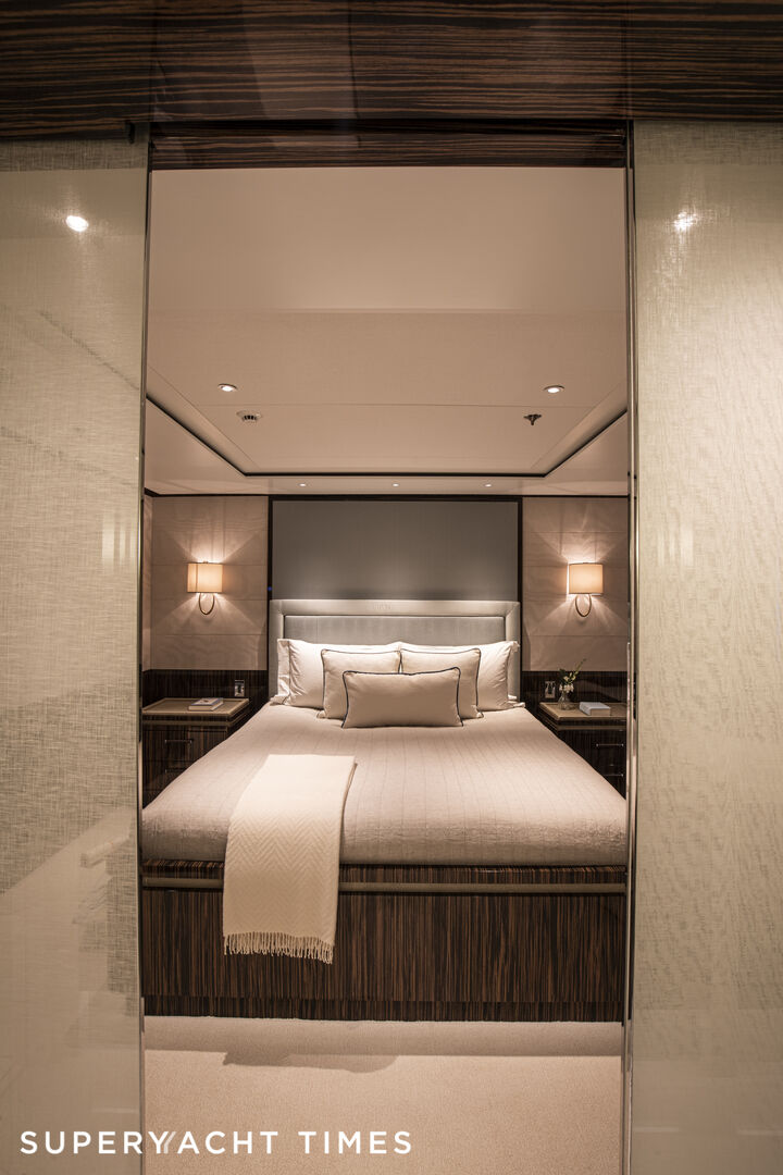 M5 yacht stateroom