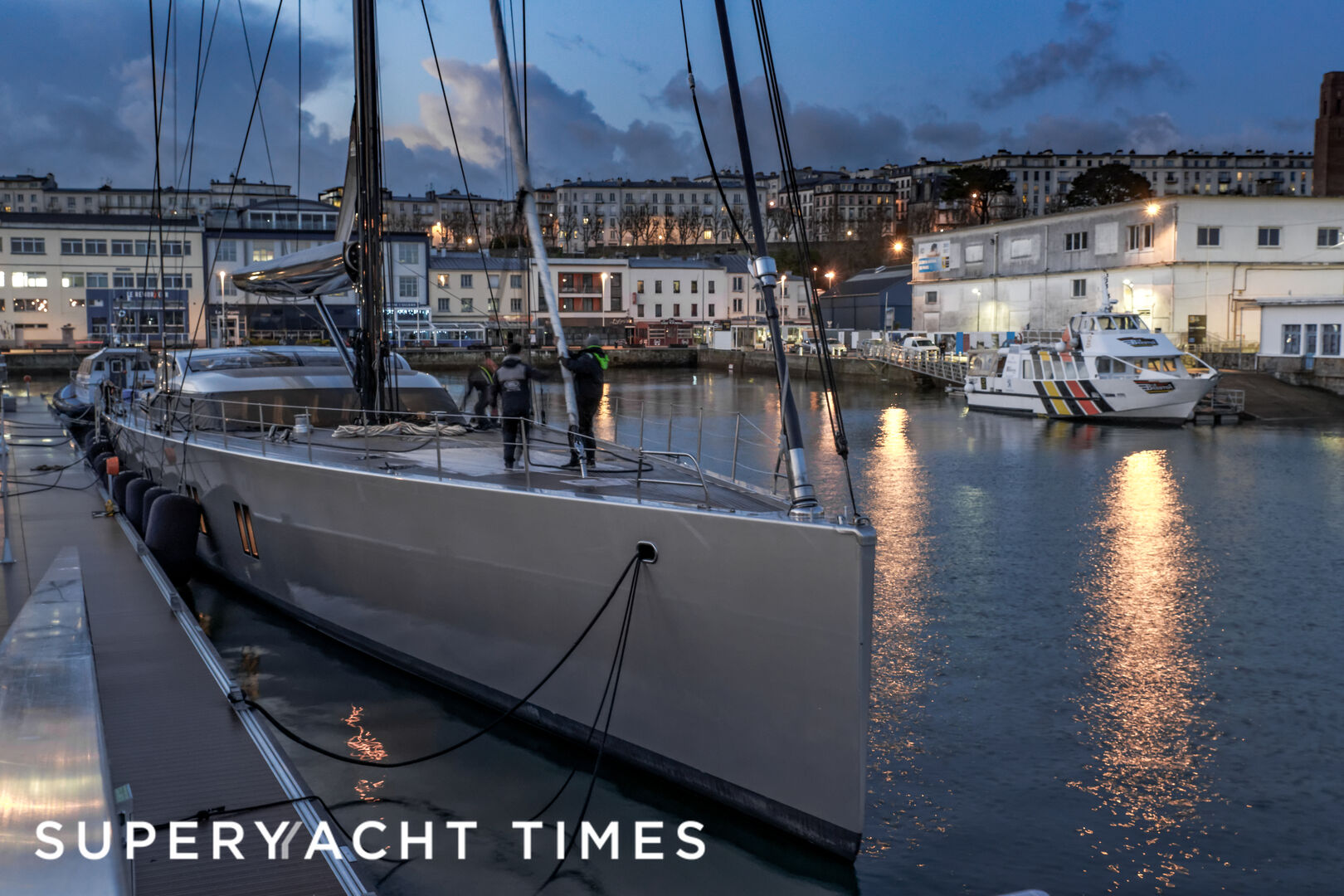 Sailing yacht Skade in Brittany