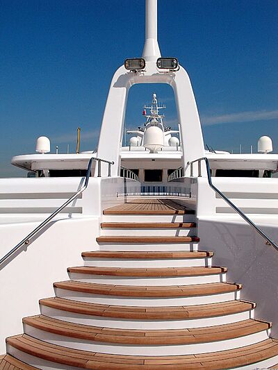 Dubai Yacht 