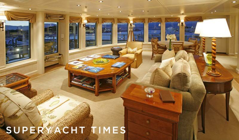 Tatoosh yacht saloon