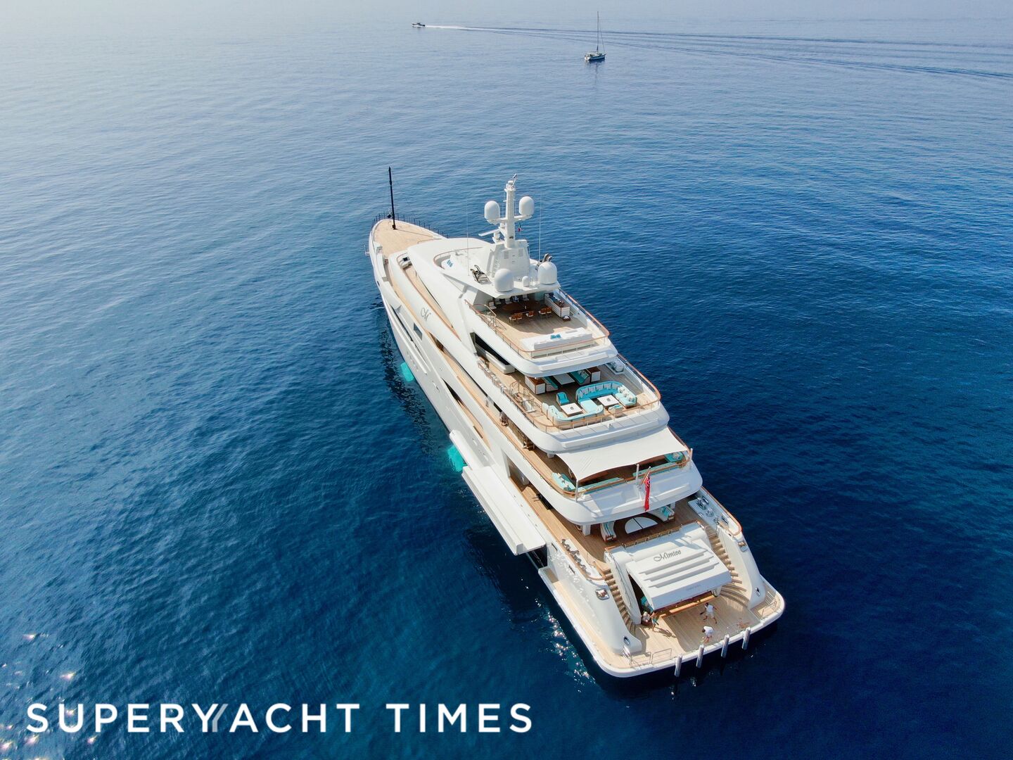 Mimtee yacht anchored