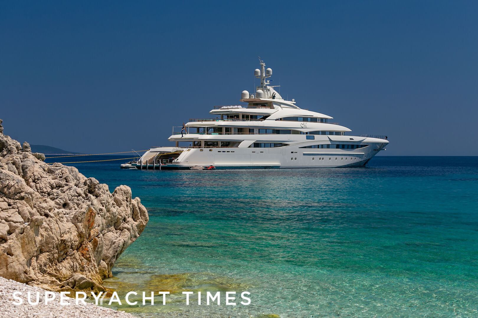Mimtee yacht anchored