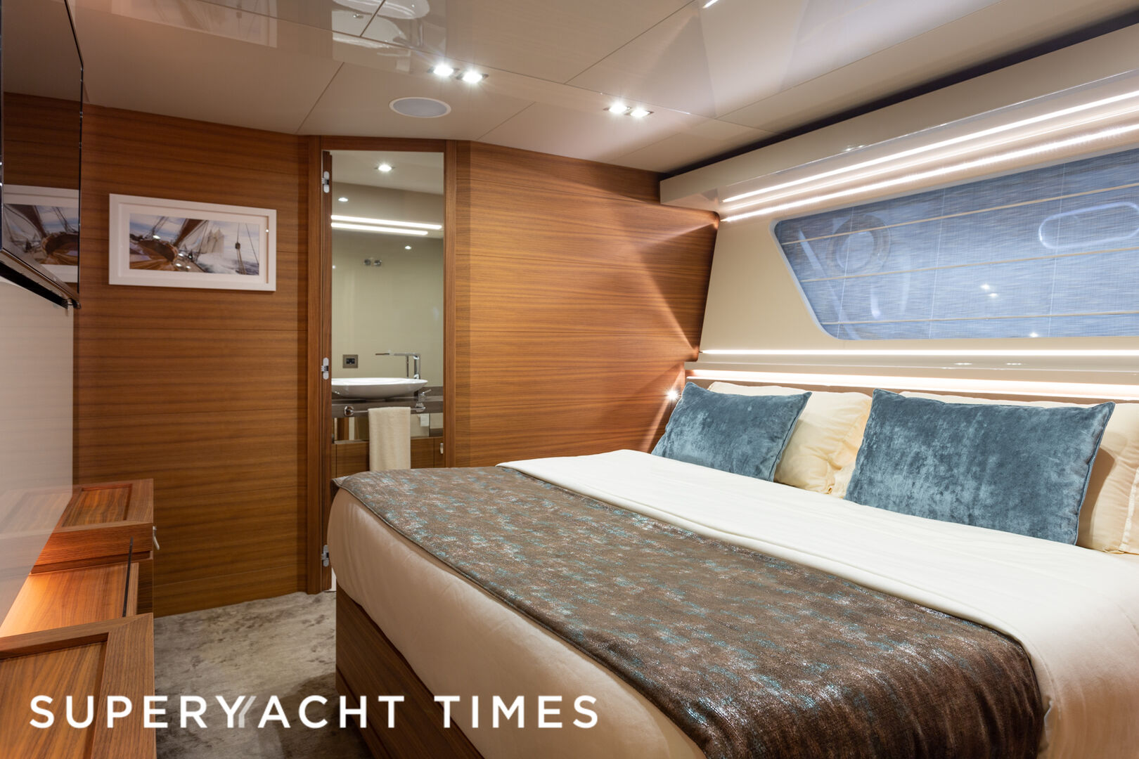 Mira yacht stateroom