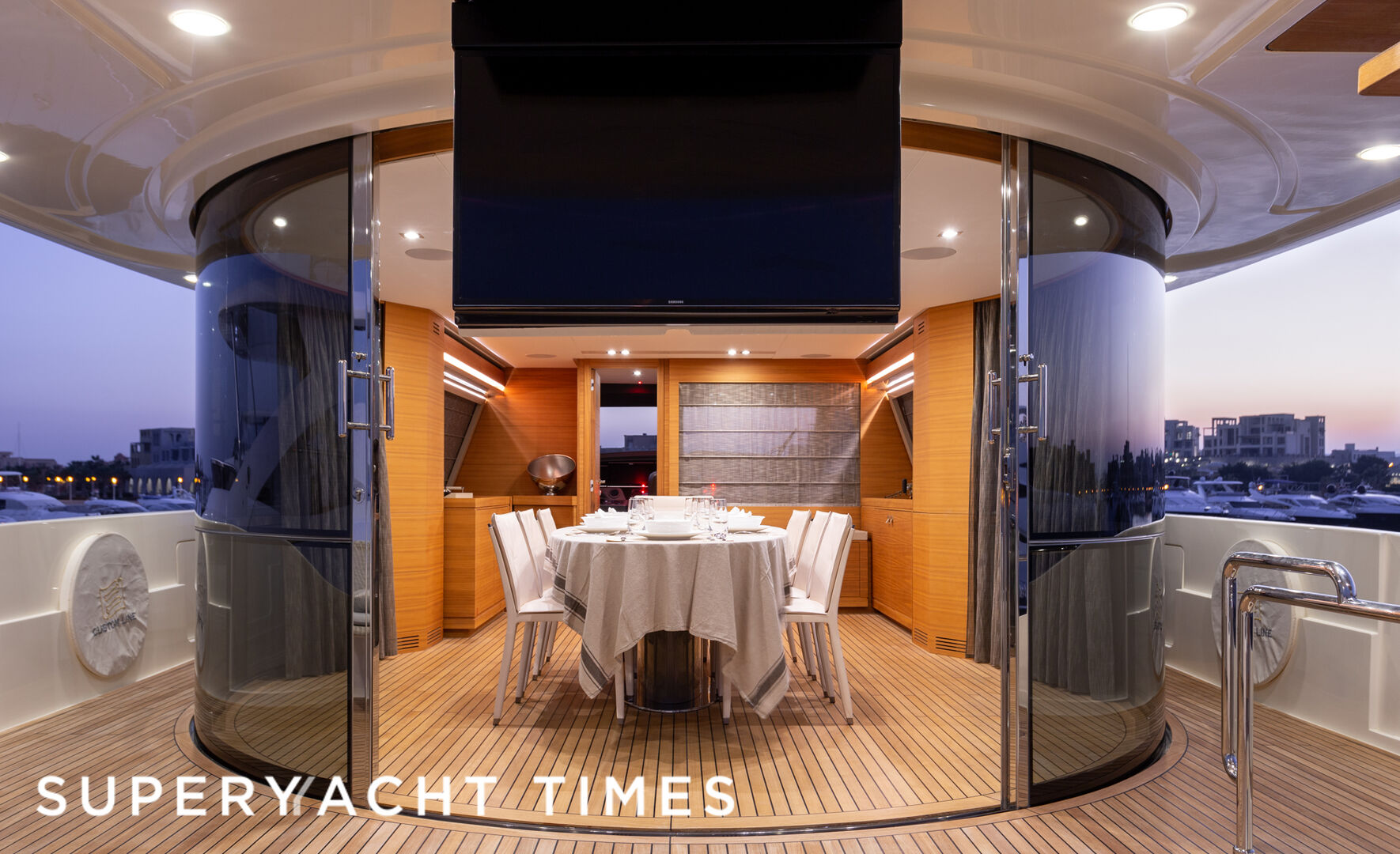 Mira yacht dining room