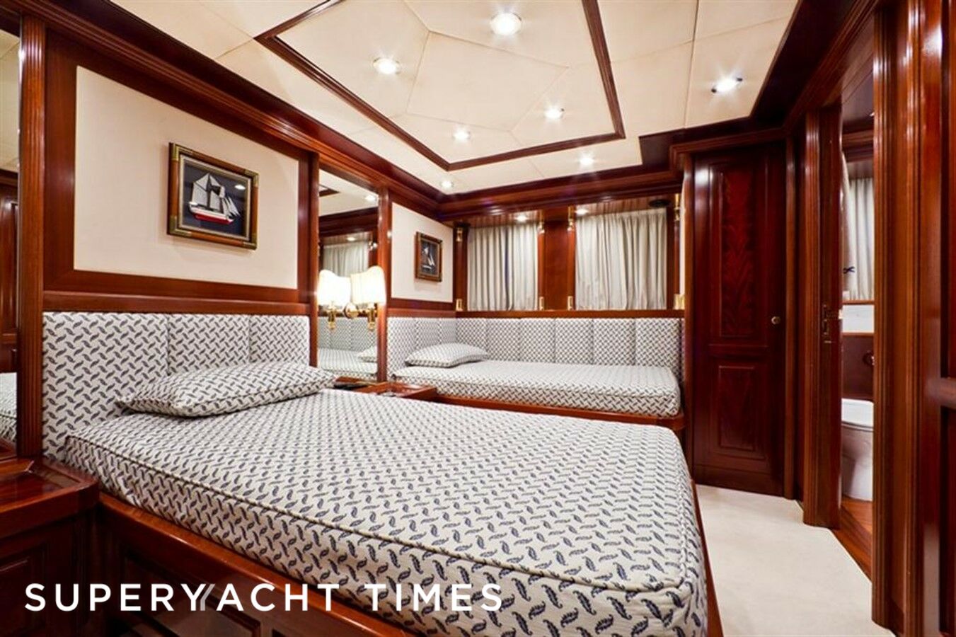 Sophie Blue yacht stateroom