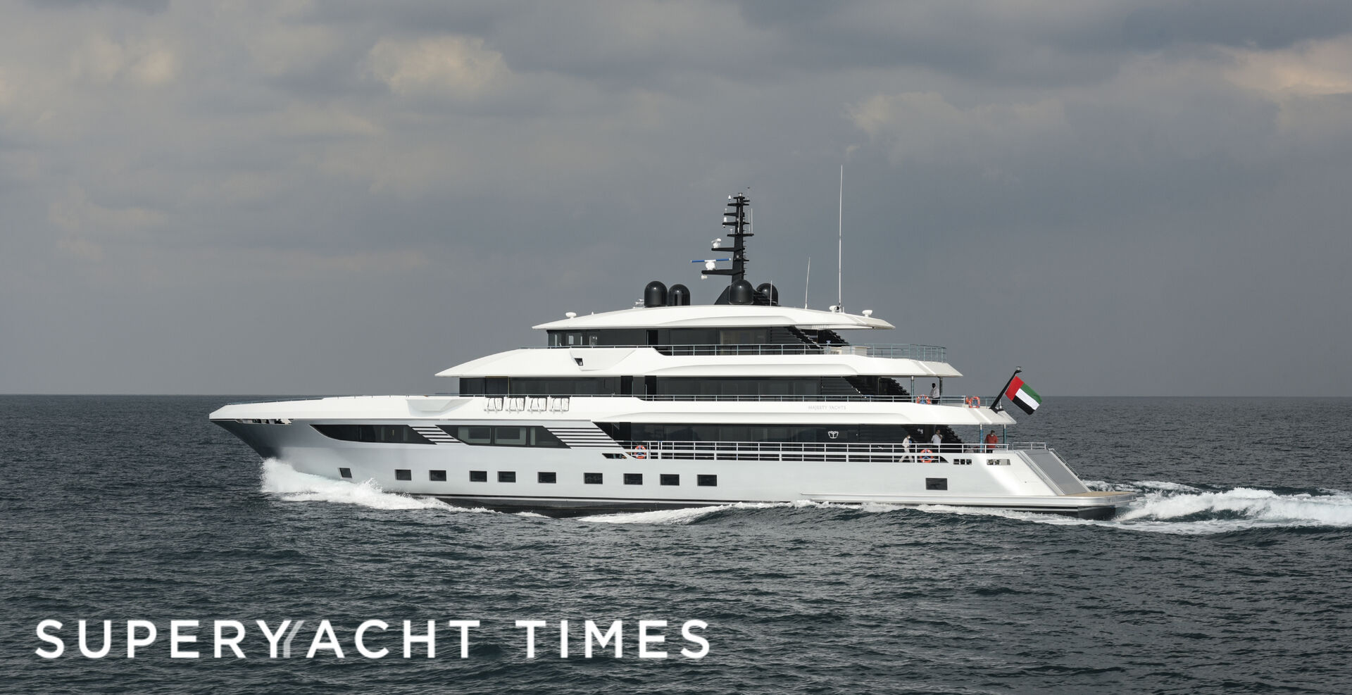 Inside the magnificent Majesty 175 by Gulf Craft